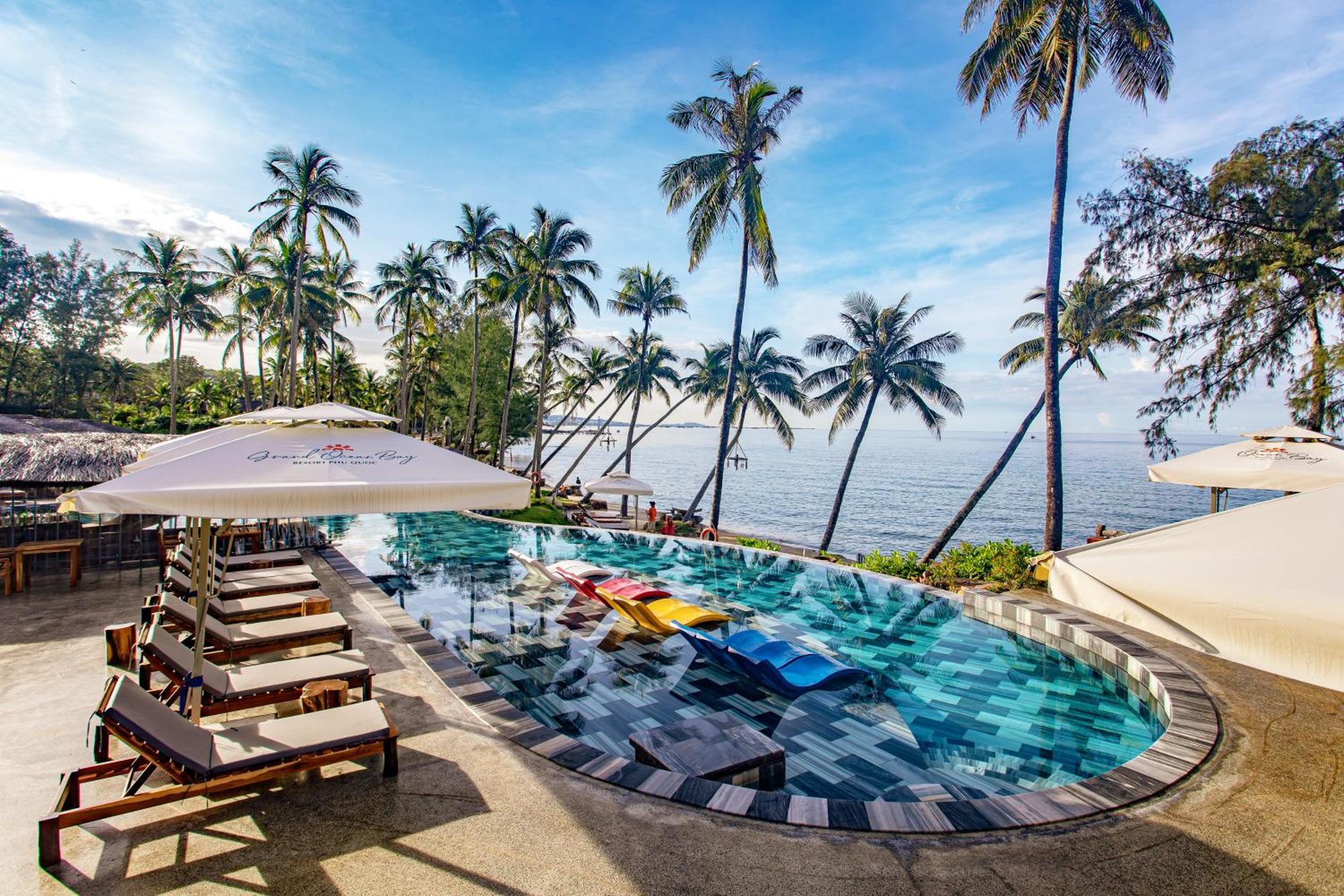 Grand Ocean Bay Resort Дуонг-Донг Экстерьер фото