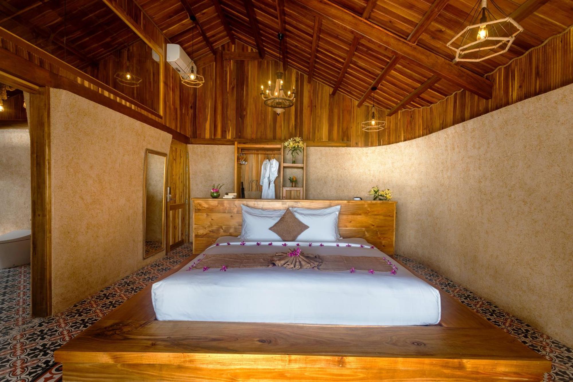 Grand Ocean Bay Resort Дуонг-Донг Экстерьер фото